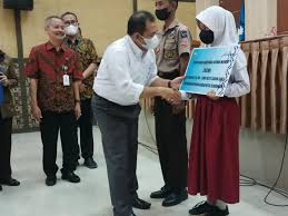 Pendidikan Ilmu Pengetahuan Alam untuk Generasi Cerdas dan Kreatif